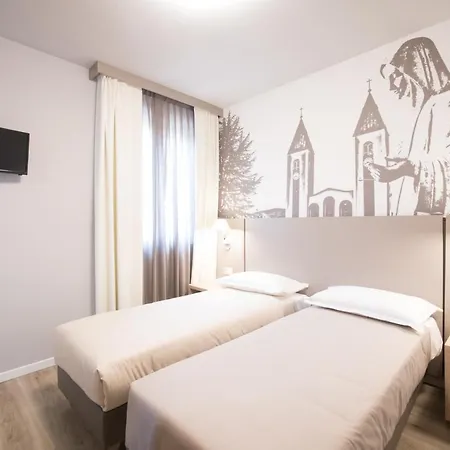 Al Santuario Di Fiorano Charming Hostel Fiorano Modenese Exterior photo
