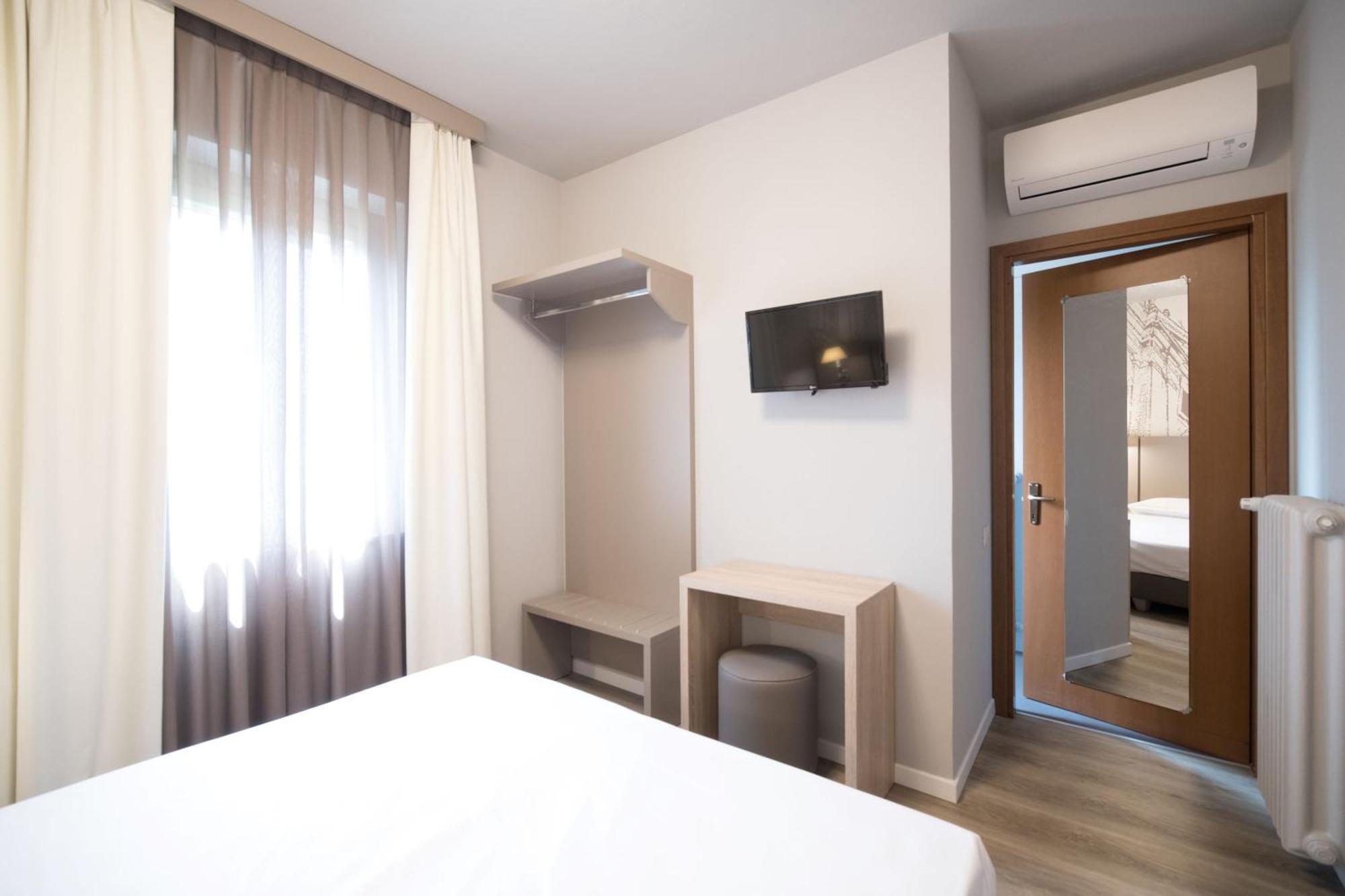 Al Santuario Di Fiorano Charming Hostel